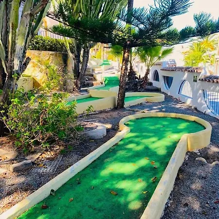 アパート Tucan - Imperial Park - Sea View, 6 Pools, Terrace