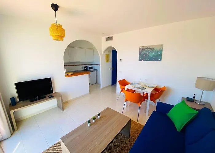 Apartment Tucan - Imperial Park - Sea View, 6 Pools, Terrace *